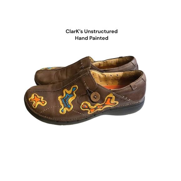 Clarks Shoes Women 9.5 M Brown Leather Button Structured Slip On Hand Painted - Picture 1 of 9
